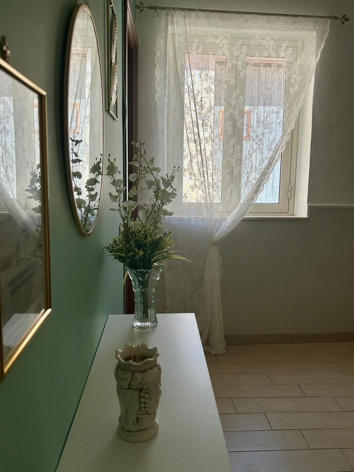 Appartamento La Finestrella Giardina Gallotti Esterno foto