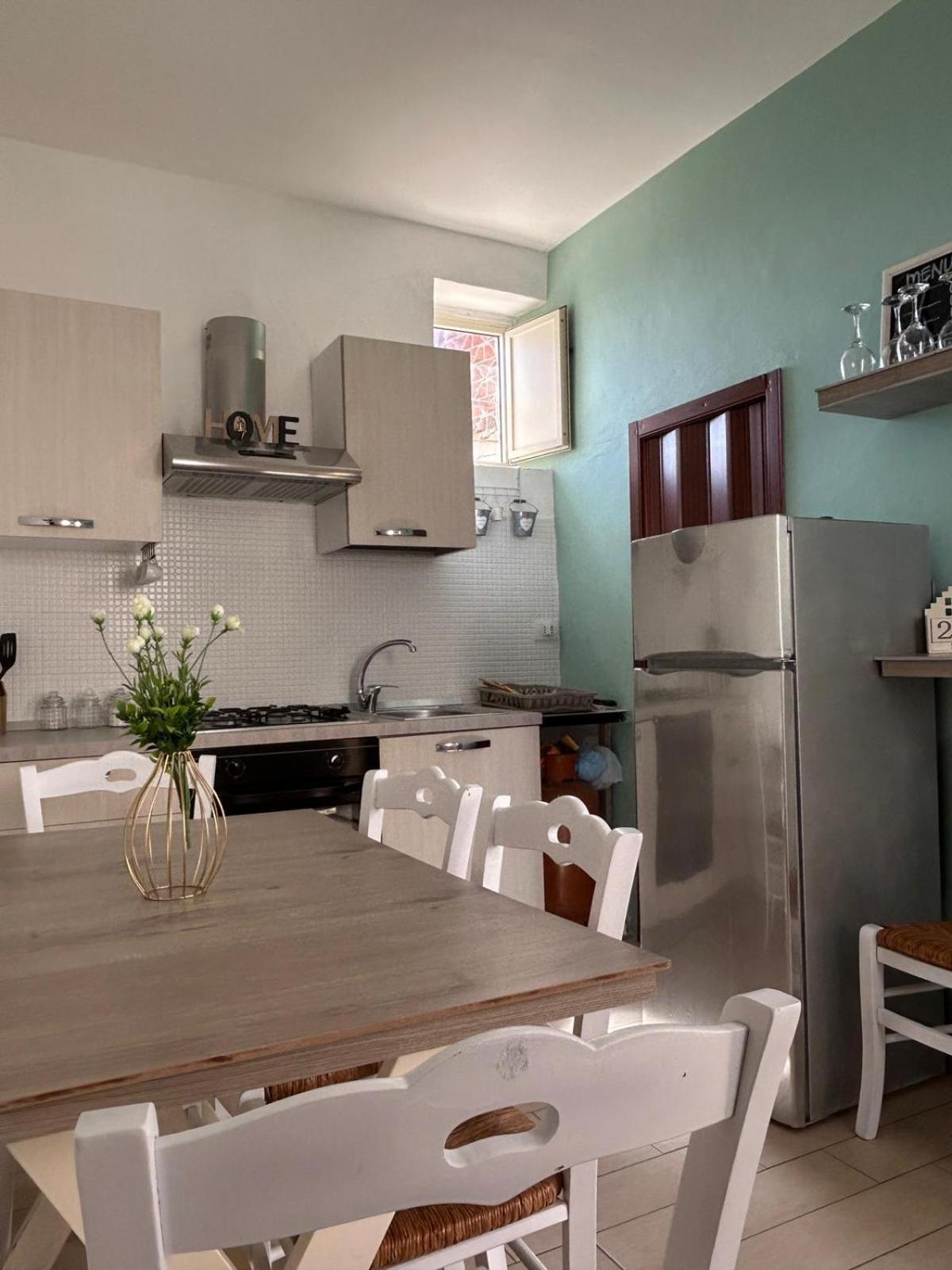Appartamento La Finestrella Giardina Gallotti Esterno foto