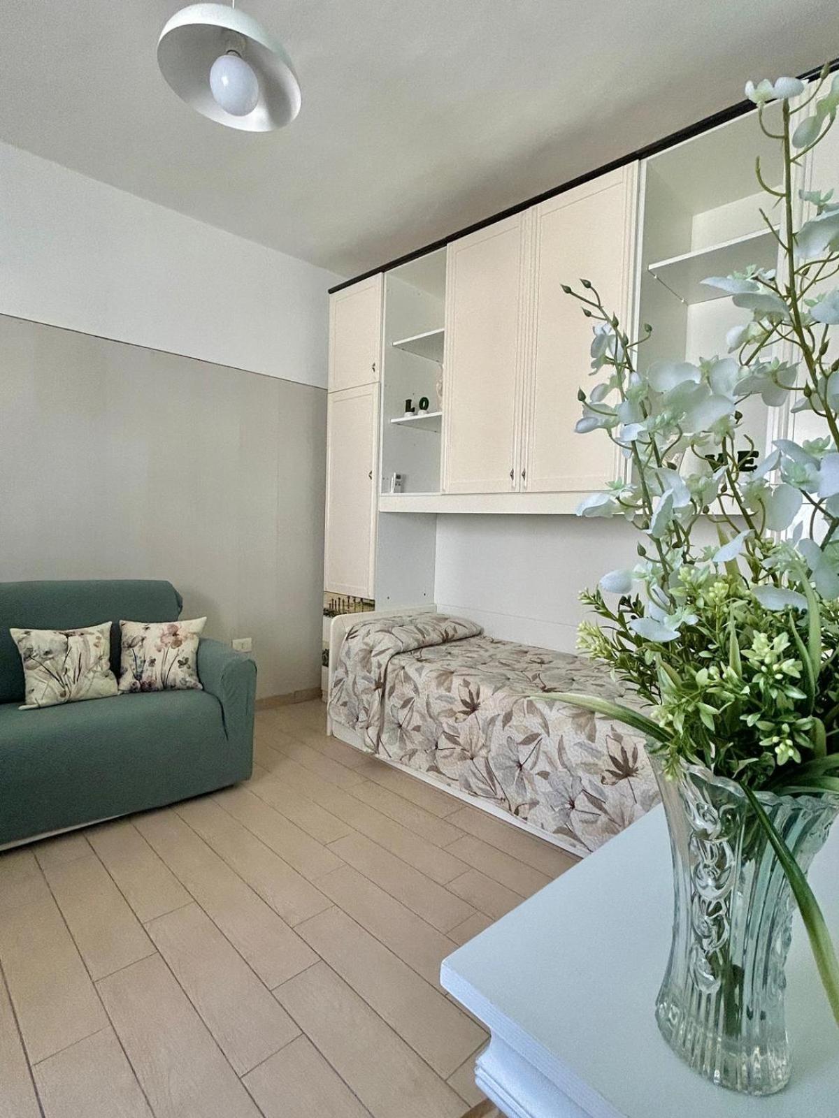 Appartamento La Finestrella Giardina Gallotti Esterno foto