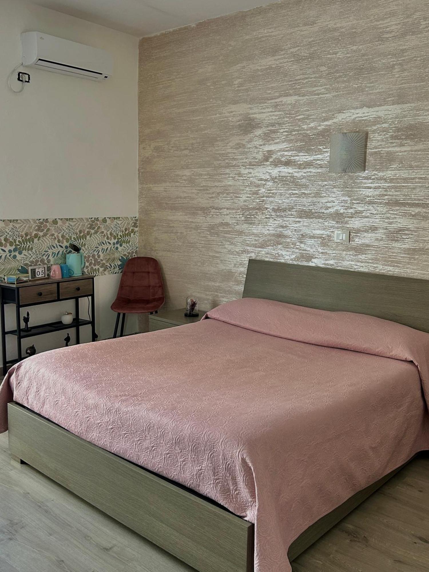 Appartamento La Finestrella Giardina Gallotti Esterno foto