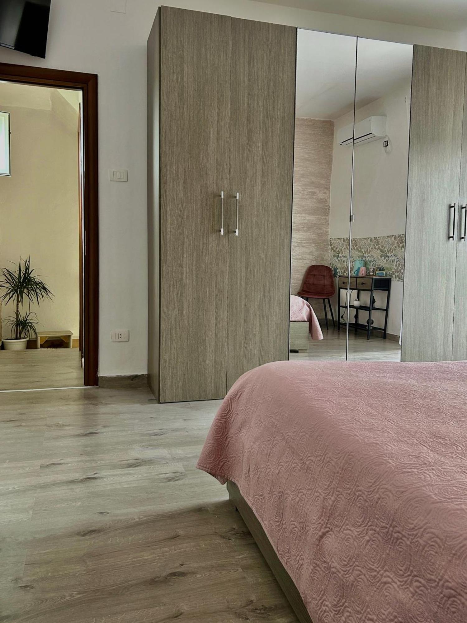 Appartamento La Finestrella Giardina Gallotti Esterno foto